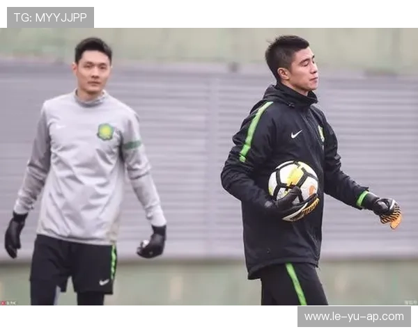 北京国安队员训练状态回暖,备战新赛季信心十足 北京国安队员训练状态回暖,备战新赛季信心十足